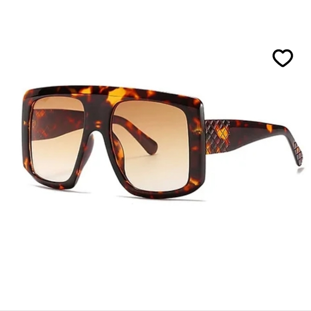 Fashion tortoise sunglasses